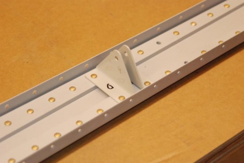 Mid bracket and stiffeners