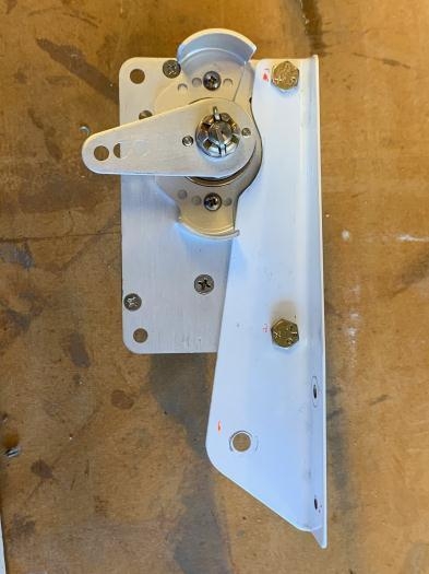 Bracket fitted to servo