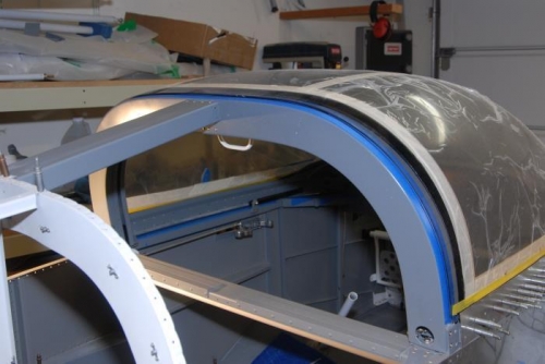 Aft roll bar support