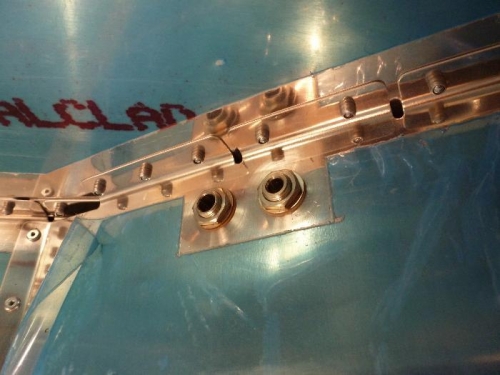 passenger comm. connectors