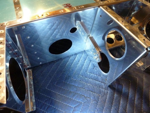 left bearing bracket assy