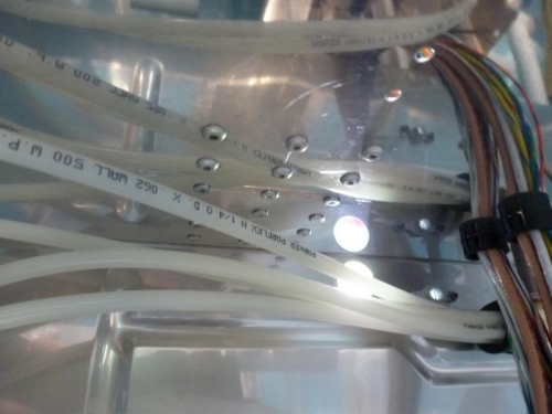 bottom view left engine mount