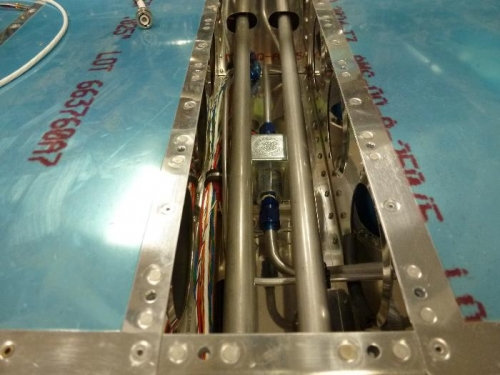 flaperon pushrods