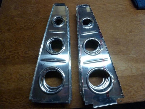 left and right rear main wing ribs