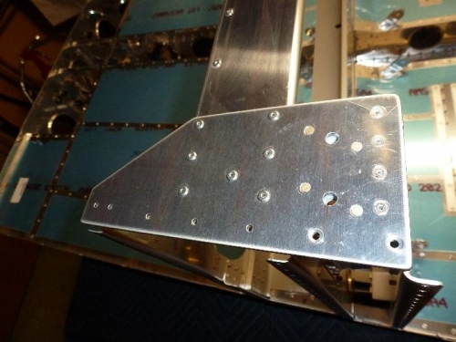right roll bar attach plate
