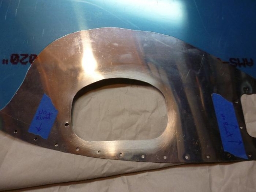 right wing tip light hole