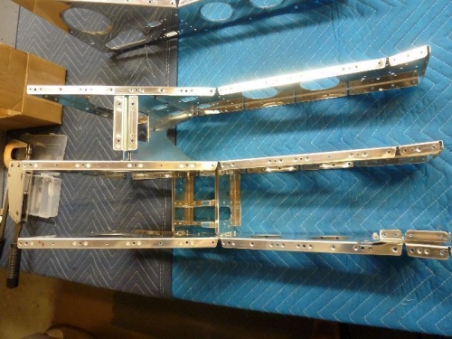 pulley bracket seat ribs assy.