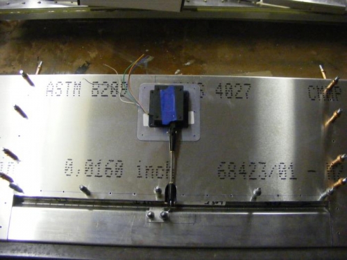 Servo used to locate access