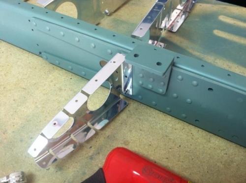 Disassemble the HS Ribs