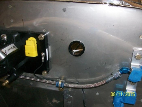 Oil pressure line and E/I wiring hole
