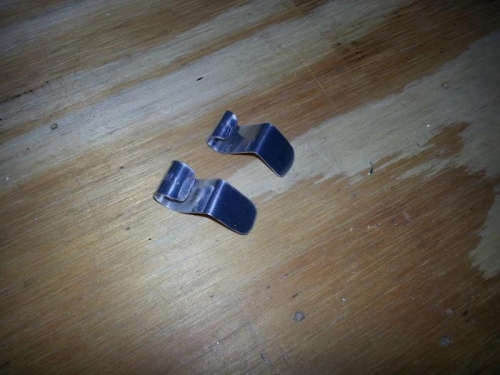 Vent tube clips