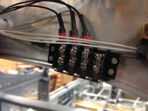 Bus in empennage for cabin lighting