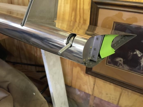 flap pushrod attachment