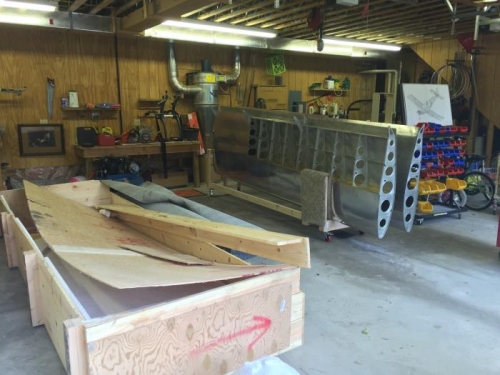 Wings and shipping container