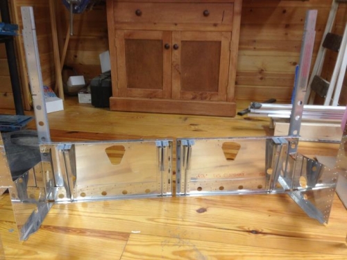 Forward bulkhead assemblies