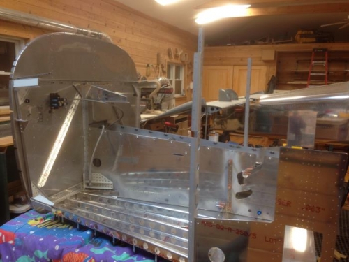 Firewall with forward fueslage bulkhead