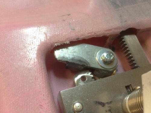 Upper pushrod assbly stopped by lock