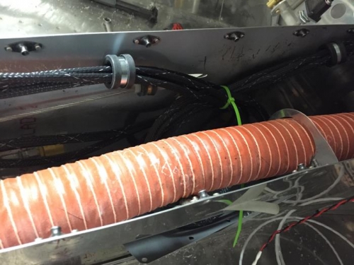 Headphone jacks in tunnel