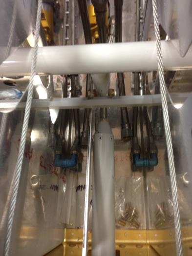 Fwd end push rod to control column