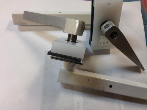 Door handle and handle assbly