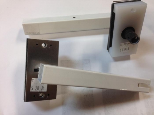 Door handle and handle plates