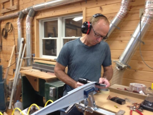 Riveting tip ribs together