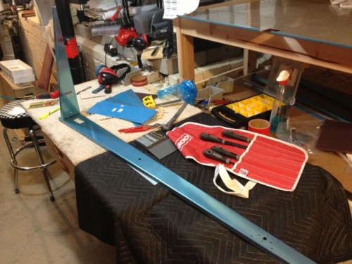 Putting the rib and spar together. Looks like a rudder!