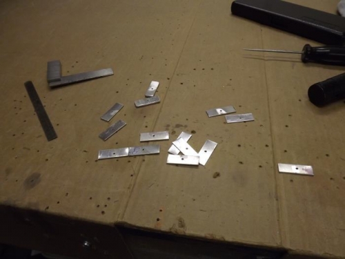 Set of several shims, thicknesses