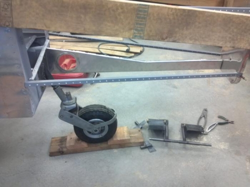 FWD fuse lower former.