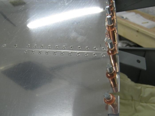 Shoulder strap lug right side