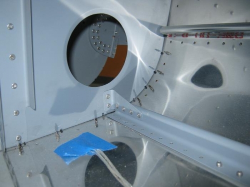 Right side shear clip attached/riveted