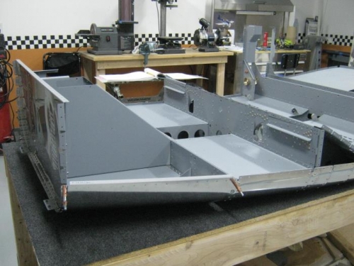 Right side forward lower fuselage