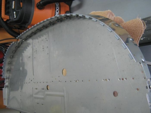 Cowling hinges installed