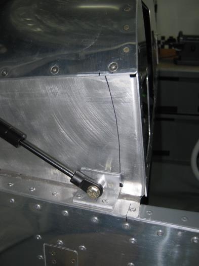 Reference line for seal located-Left side