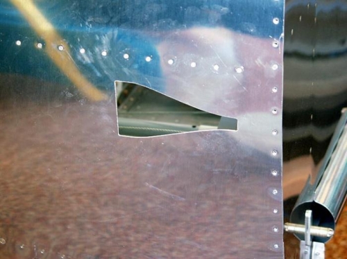 Cutting Aux NASA Vent - Right Side