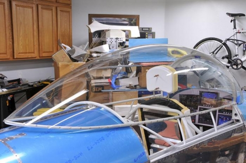 Canopy - Plexiglass Screwed To Frame - No Cracks!