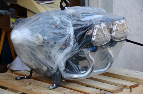 Lycoming IO-390 Arrives - Removal From Pallet