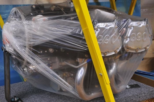 Lycoming IO-390 Arrives - Tucked Away Under The Bench