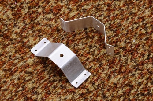 L&R Wheel Pant Mounts - Axle Nut Mounts