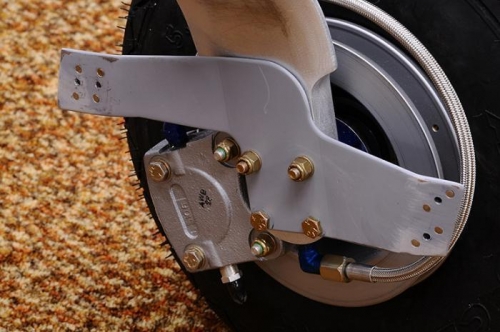 Inboard Wheel Pant Mount - Left Side
