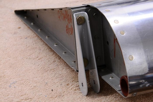 Right Aileron - Outboard Hinge Mounted