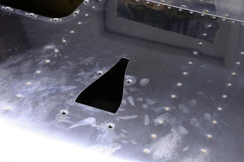 NACA Vent - Underside Right Wing #6 Screw Holes Added