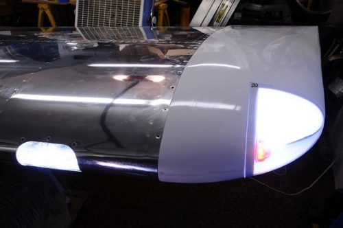 Left Wing - Strobe Firing