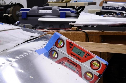 Right Aileron DOWN Throw