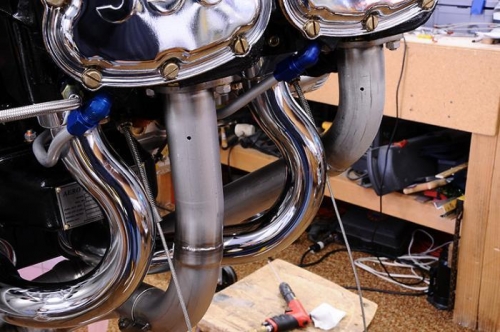 Exhaust Pipes Drilled For EGT Probes - Right Side