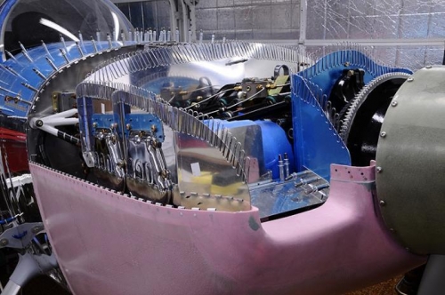 Paper Clip Contour After Pressing Top Cowling Down