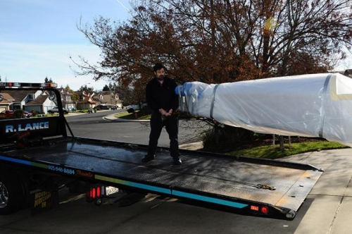 Lifting The Tail & Pulling It Onto The Truck