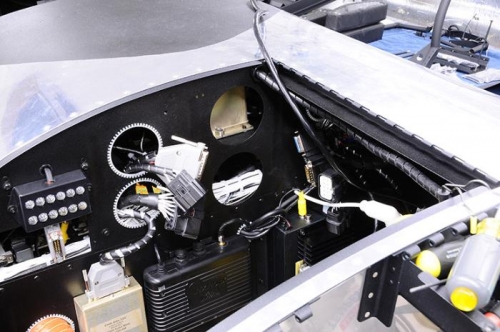 Access To AHRS Mounting Screws From Under VP-200 Mount