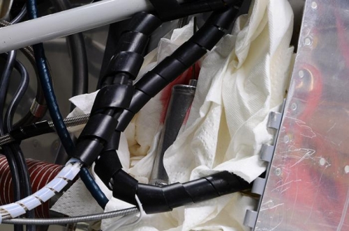 Reservoir With Paper Towles