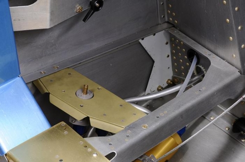 Fuel Selector Valve Mount